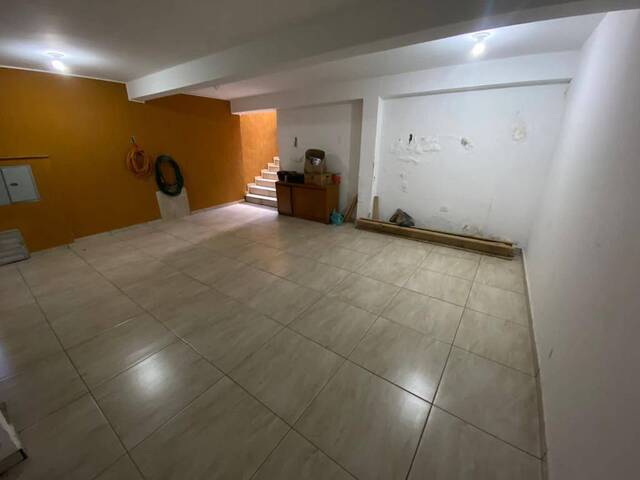 #24 - Casa para Venda em São Paulo - SP - 2